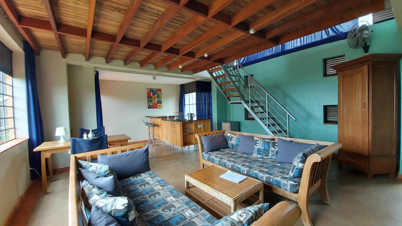 Yellow Haven Lodge Кампала Екстериор снимка